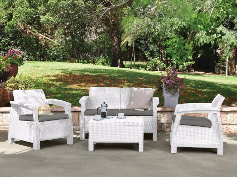 Salotto da terrazza con poltrone e divano bianco - Nelson