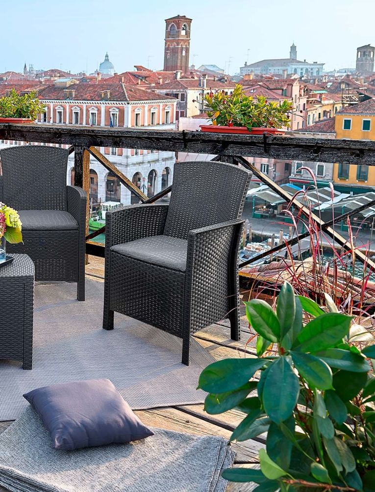 Salotto da terrazza poltrone e divano effetto rattan antracite - Eustachia