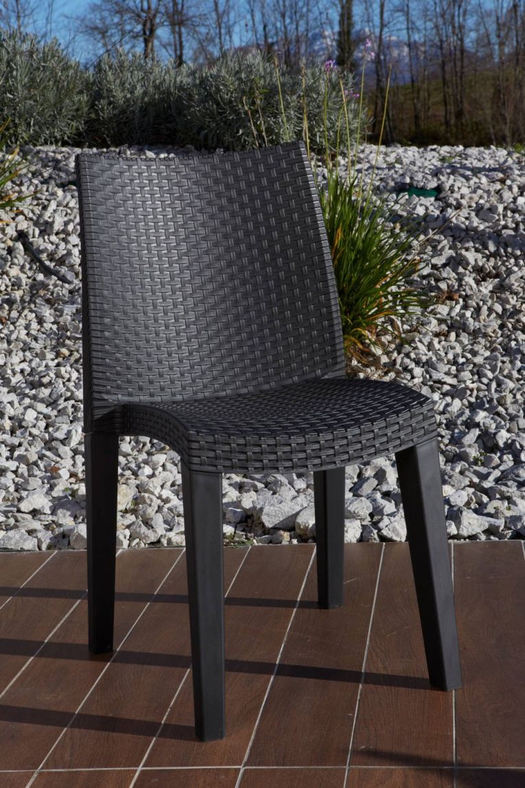 Sedia da esterno Ravenna, Set di 4 sedute da giardino, Sedia per tavolo da pranzo, Poltrona outdoor effetto rattan, 100 % Made in Italy, 48x55h86 cm, Antracite