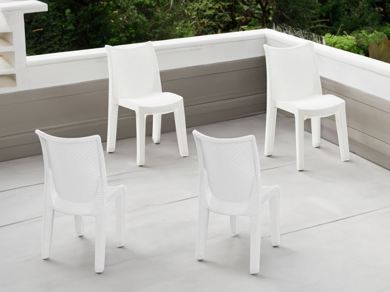 Sedia da esterno Ravenna, Set di 4 sedute da giardino, Sedia per tavolo da pranzo, Poltrona outdoor effetto rattan, 100 % Made in Italy, 48x55h86 cm, Bianco