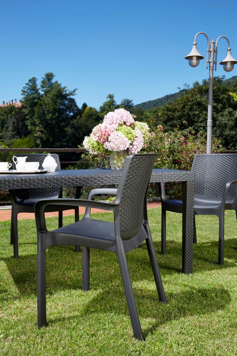Sedia da esterno Torino, Seduta da giardino, Sedia per tavolo da pranzo, Poltrona outdoor effetto rattan, 100 % Made in Italy, 54x60h82 cm, Antracite