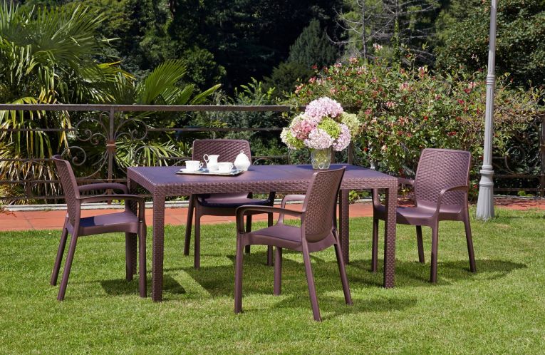 Sedia da esterno Torino, Seduta da giardino, Sedia per tavolo da pranzo, Poltrona outdoor effetto rattan, 100 % Made in Italy, 54x60h82 cm, Marrone