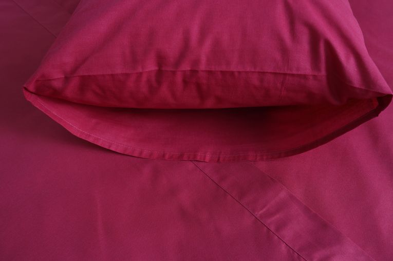 Set Completo Letto Piazza e Mezza Rosso 50% Cotone 50% Poliestere, Lavabile in Lavatrice - Sarenina Luxury