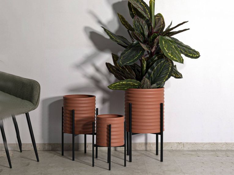Set di 3 portavasi Cisterna, 36x36 h57 cm, Terracotta e Nero
