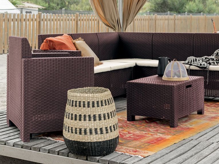 Set salotto da esterno Eris, Set da giardino con cuscini, Salottino indoor e outdoor effetto rattan, 100% Made in Italy, Marrone