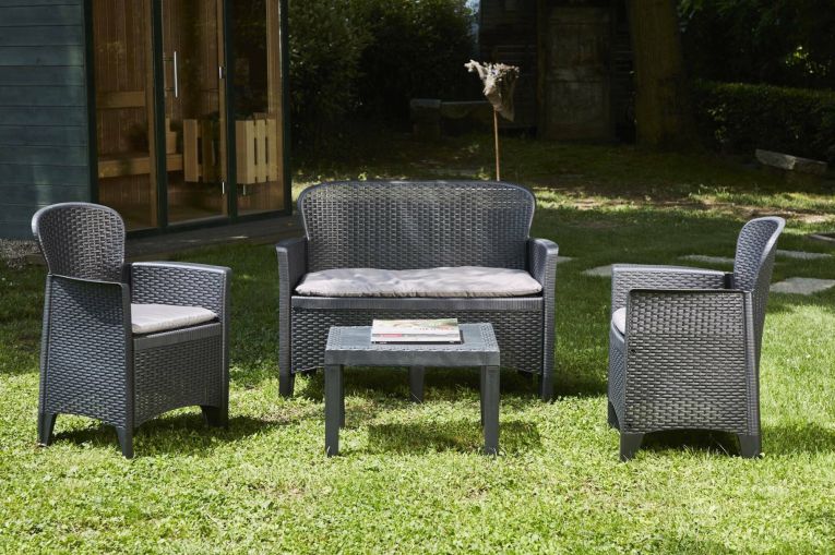 Set salotto da esterno Ostuni, Set da giardino con 2 poltrone, 1 divano ed 1 tavolino, Salottino effetto rattan con cuscini, 100% Made in Italy, Antracite