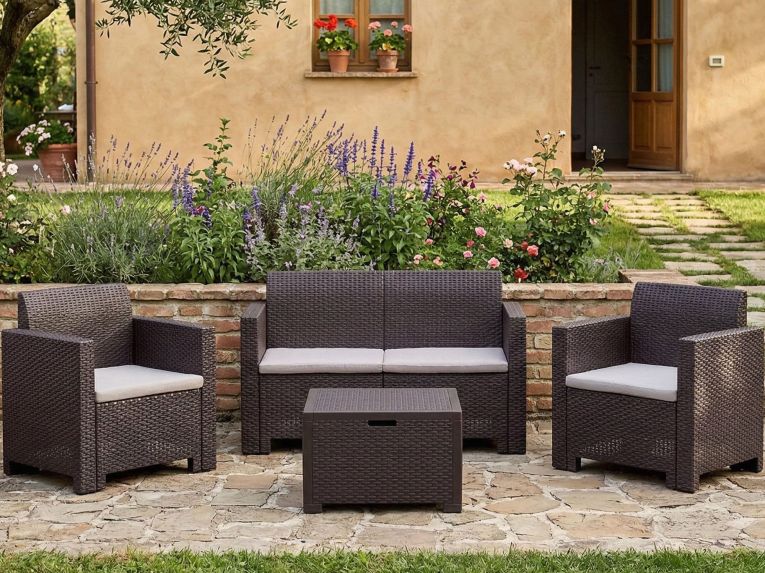Set salotto giardino 4 posti e 1 tavolo effetto rattan marrone - Gazania