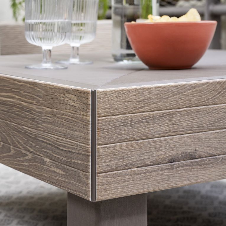 Tavolino da Esterno Marrone Noce 4 Posti 65x65x29h cm - Ionia
