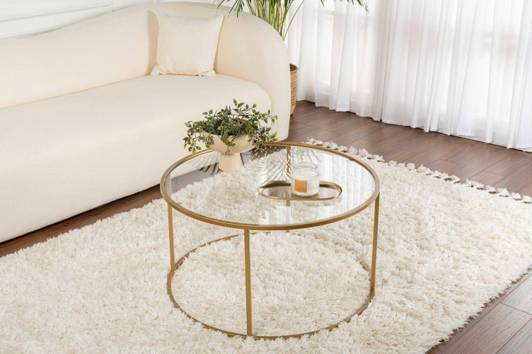 Tavolino da salotto Guidi, Tavolo basso da caffè, Portariviste per divano, Ripiano da soggiorno, 80x80 h43 cm, Oro e Trasparente
