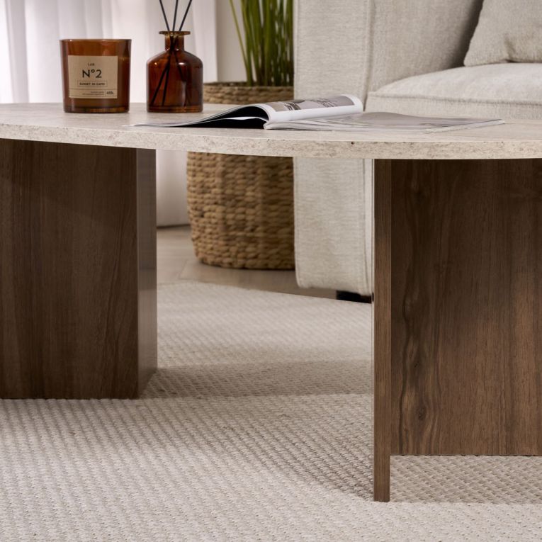 Tavolino da Salotto Marrone Noce Beige Marmo Forma Ovale Materiale Piano in Legno Nobilitato 119x60x40h cm, Colore Ripiano Beige - Elain