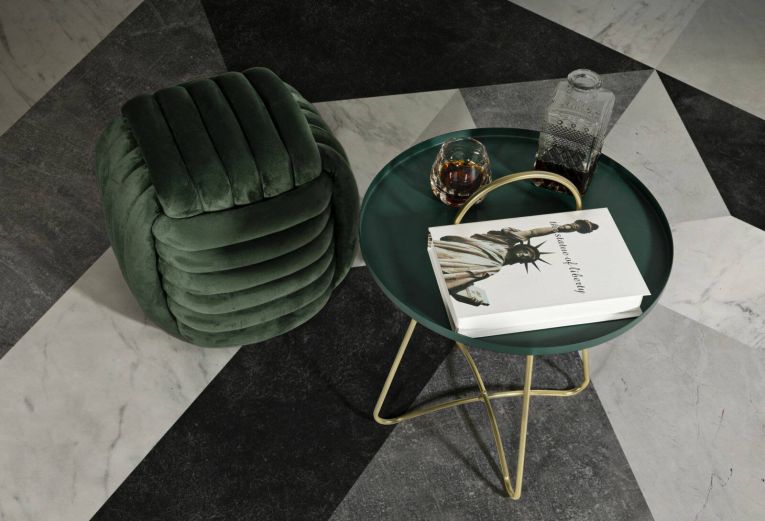 Tavolino da salotto Rangitata, Tavolo basso da caffè, Portariviste per divano, Ripiano da soggiorno, 45x45 h59 cm, Verde e Oro