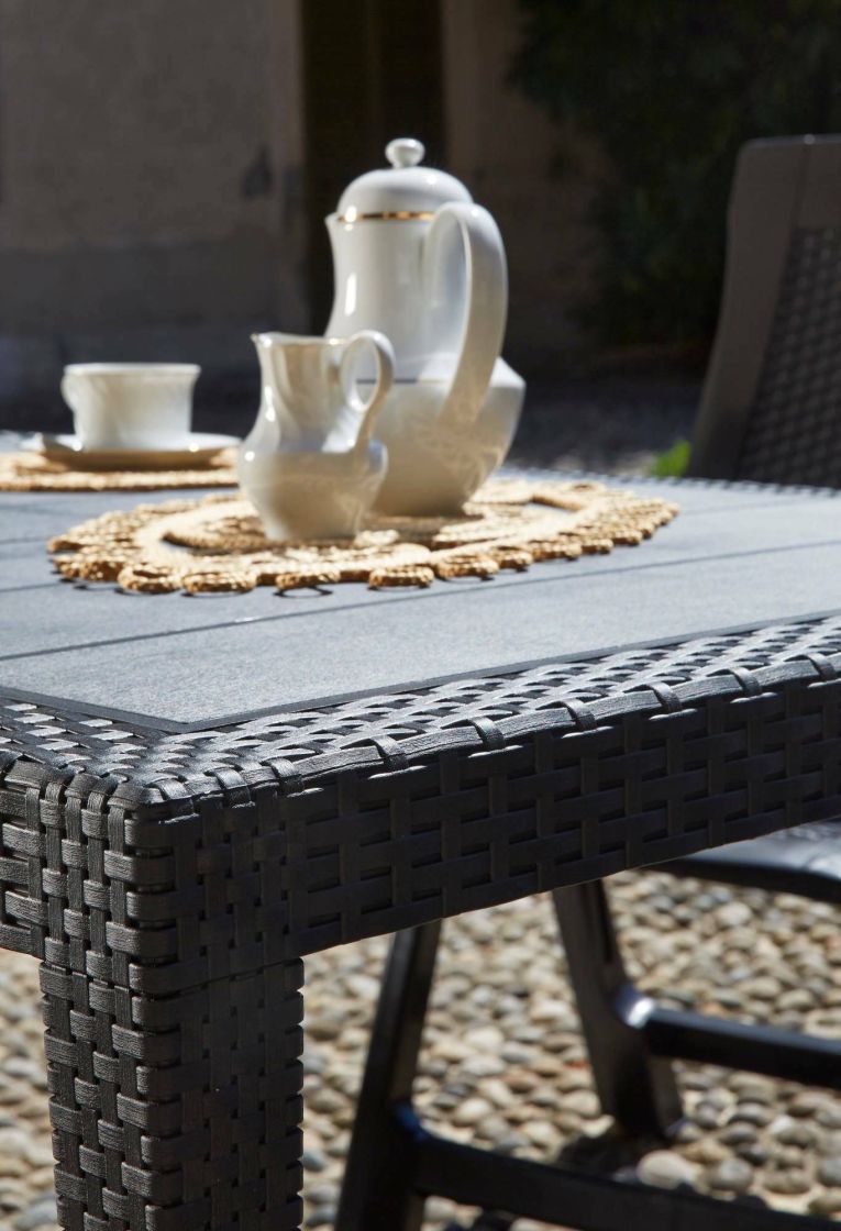 Tavolo da esterno resistente 10 posti 150x90cm antracite - Ariana