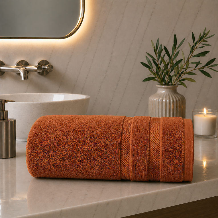 Telo Bagno Marrone Terracotta 100% Cotone Egiziano Pettinato e Mercerizzato, Sfumatura Colore Struttura Terracotta - Rovarero Luxury
