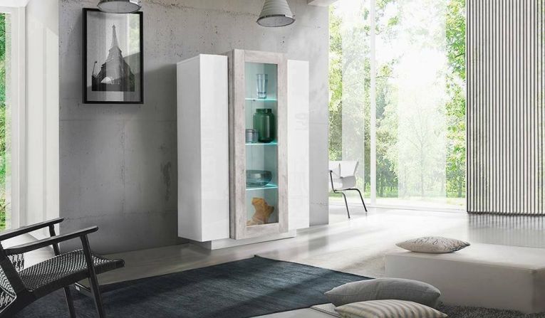 Vetrina Kevin, Credenza con tre ante, Mobile da soggiorno multiuso, 100% Made in Italy, cm 80x38h121, Bianco lucido e Cemento